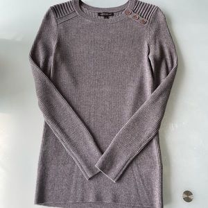 Women’s Banana Republic Sweater